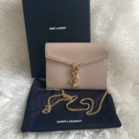YSL Cassandra Wallet in Chain - Picture 3 of 17